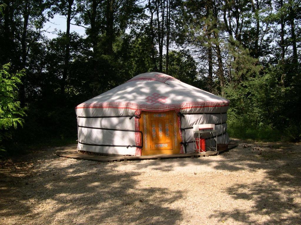 Camping De La Croix D'Arles Bourg (Haute-Marne) Quarto foto
