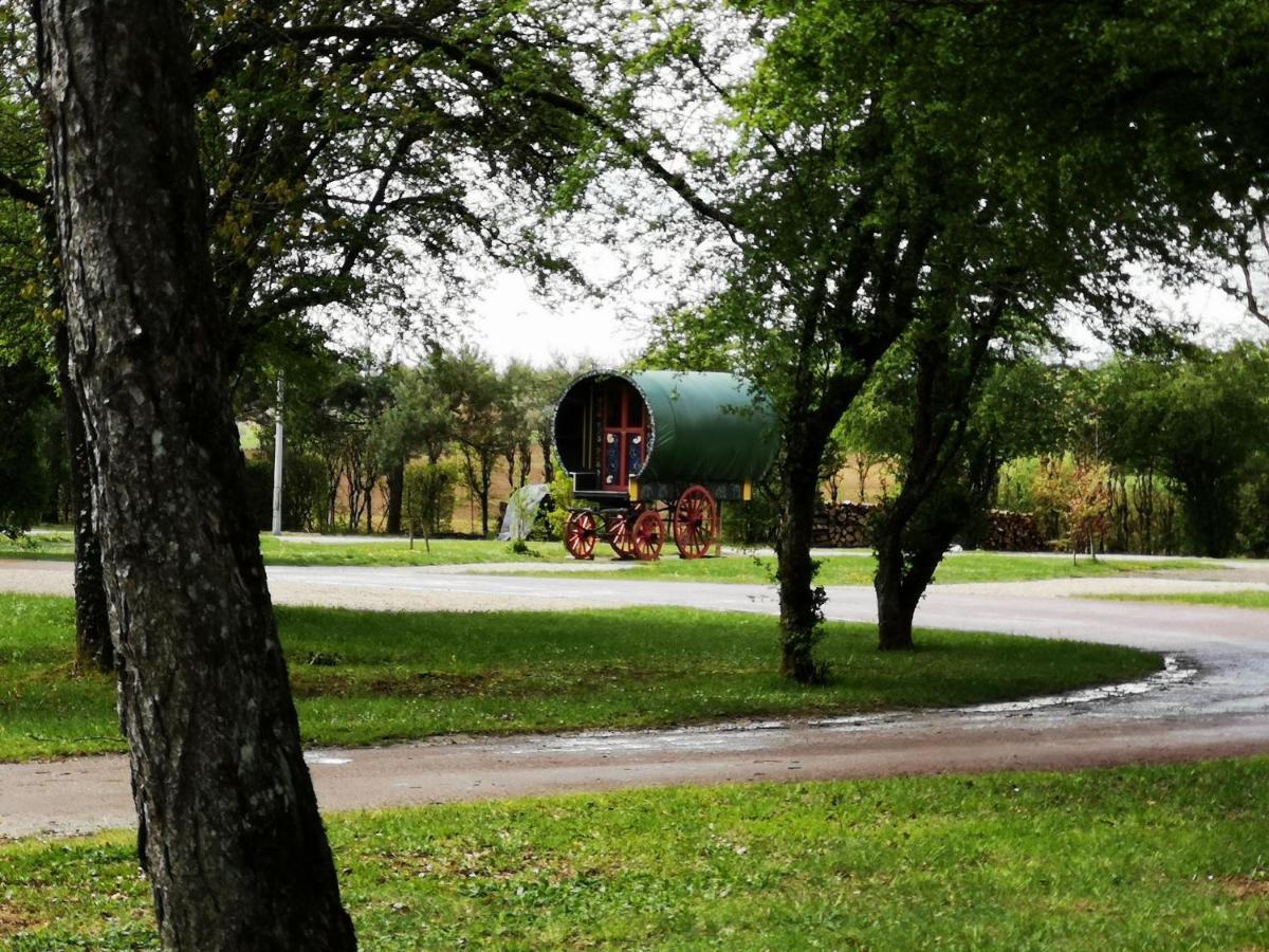 Camping De La Croix D'Arles Bourg (Haute-Marne) Exterior foto