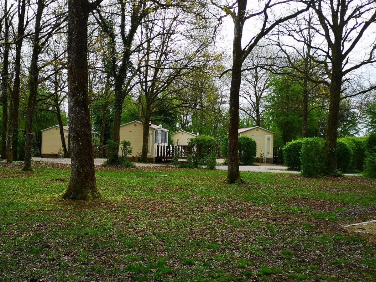 Camping De La Croix D'Arles Bourg (Haute-Marne) Exterior foto